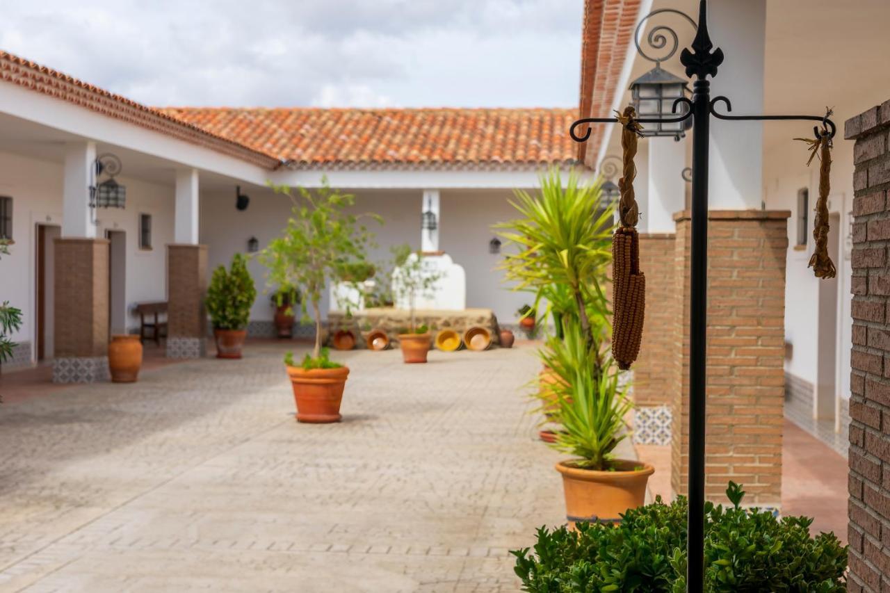 Hotel Rural Arroyo La Plata By Bossh Hotels Jerez De Los Caballeros Esterno foto