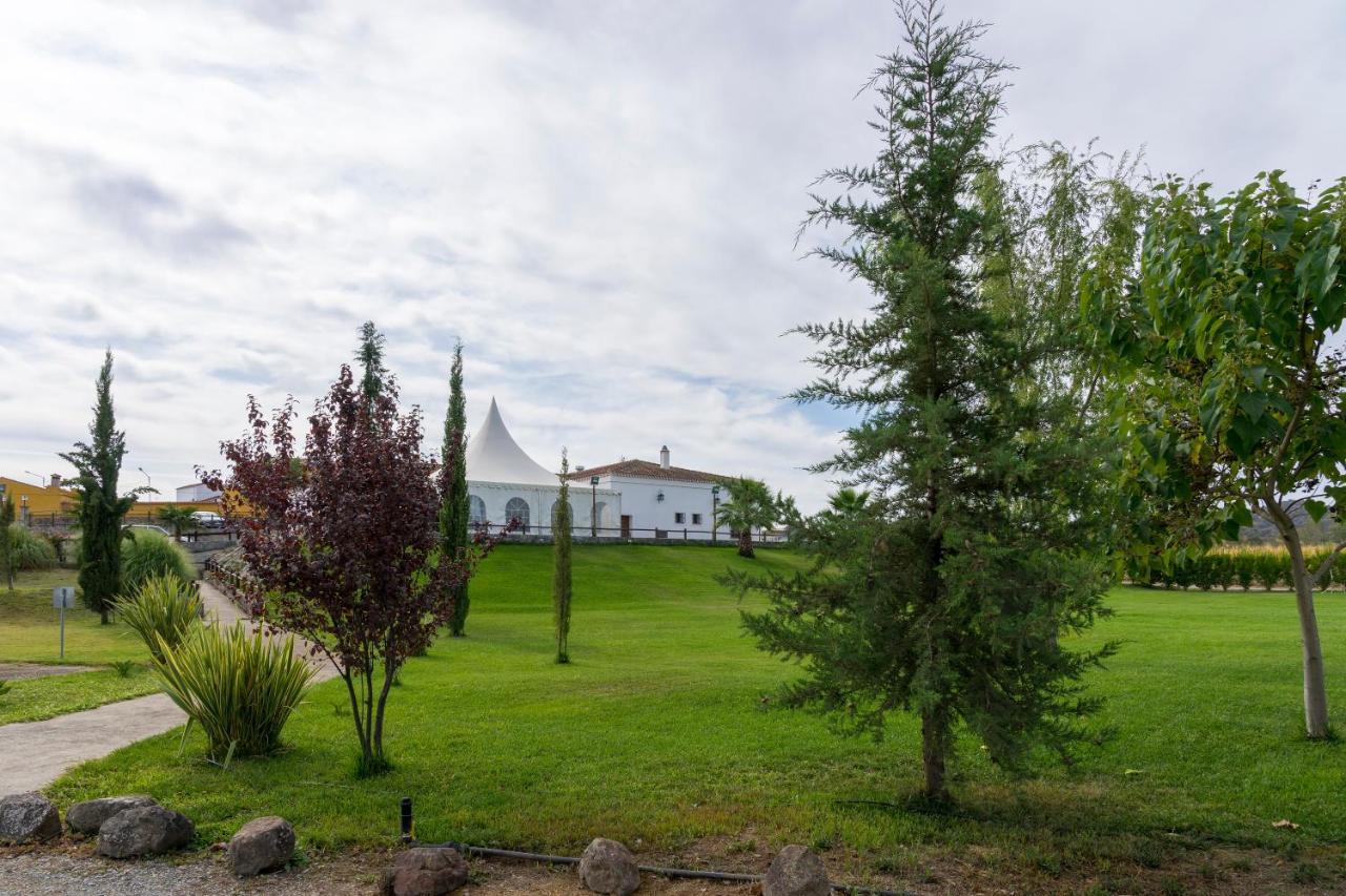 Hotel Rural Arroyo La Plata By Bossh Hotels Jerez De Los Caballeros Esterno foto